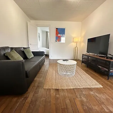 Entier - Saint Remi - Wifi - Netflix Apartment *